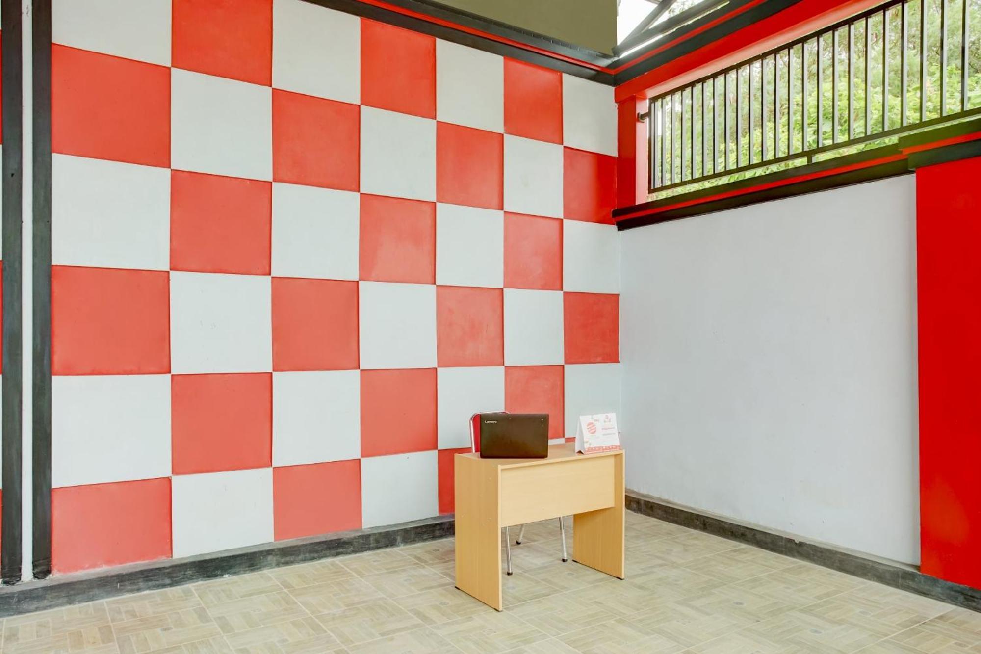 Oyo Life 3982 Azka Homestay Syariah Bandar Lampung Eksteriør bilde